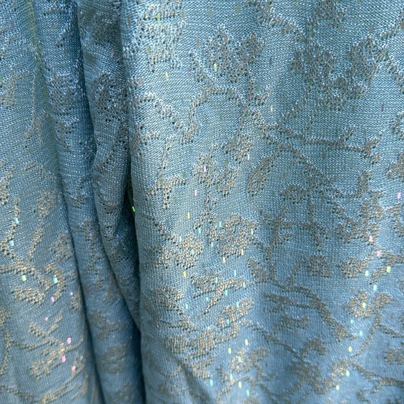 Stunning St John 2-piece with shimmering jewelled accents - Picture 10 of 11